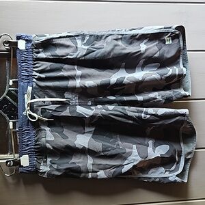 Vuori  Camouflage Banks Shorts